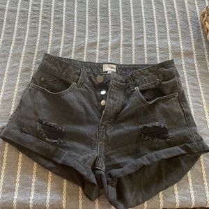 Amuse society shorts size 27
